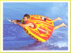 飛んで回ってジャンプして！スモウチューブ(SUMO TUBE) | 海辺の遊び屋 